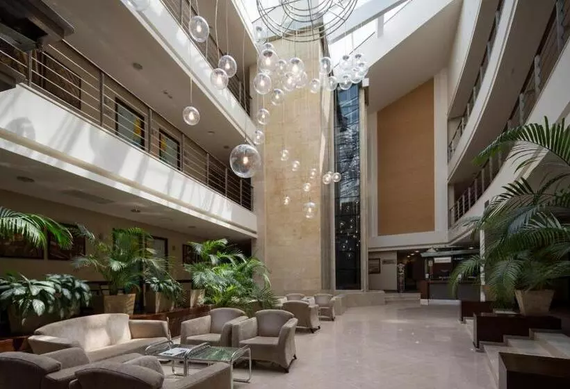 Mirotel Resort And Spa