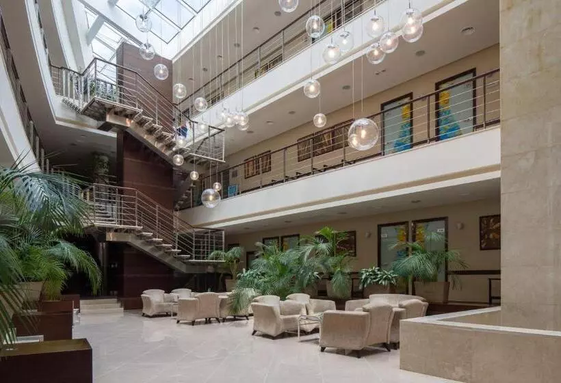 Mirotel Resort And Spa