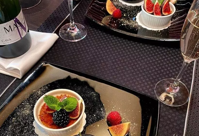 Odyssey Clubhotel Wellness & Spa Adults Only