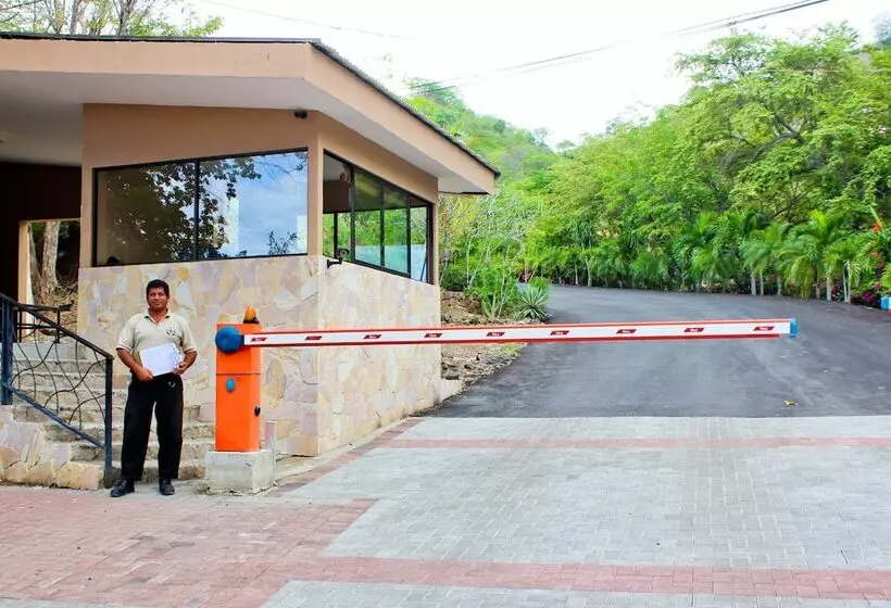 Villas Hermosa Heights