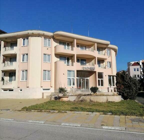 ホテル Semeen  Afrikana