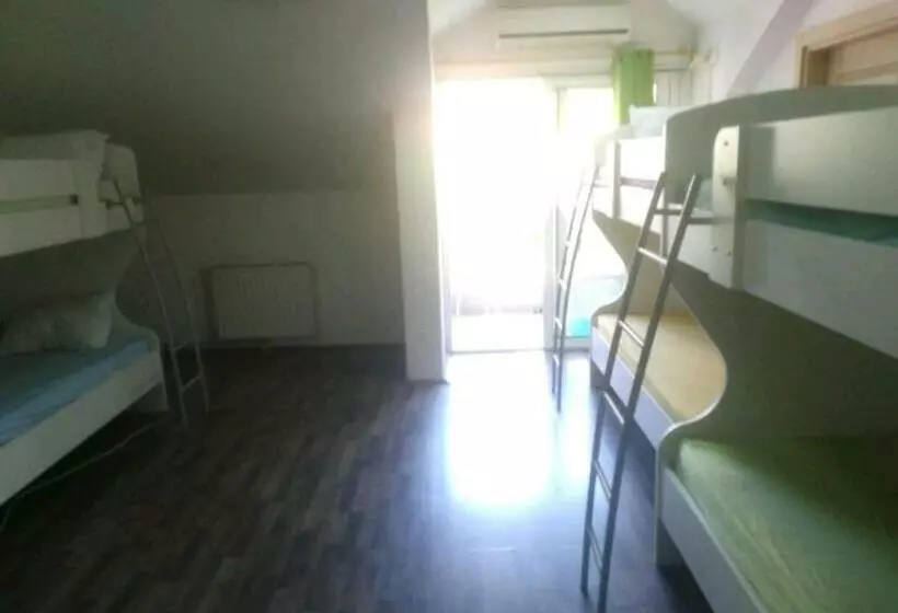 Stars Aspava Blue Hostel