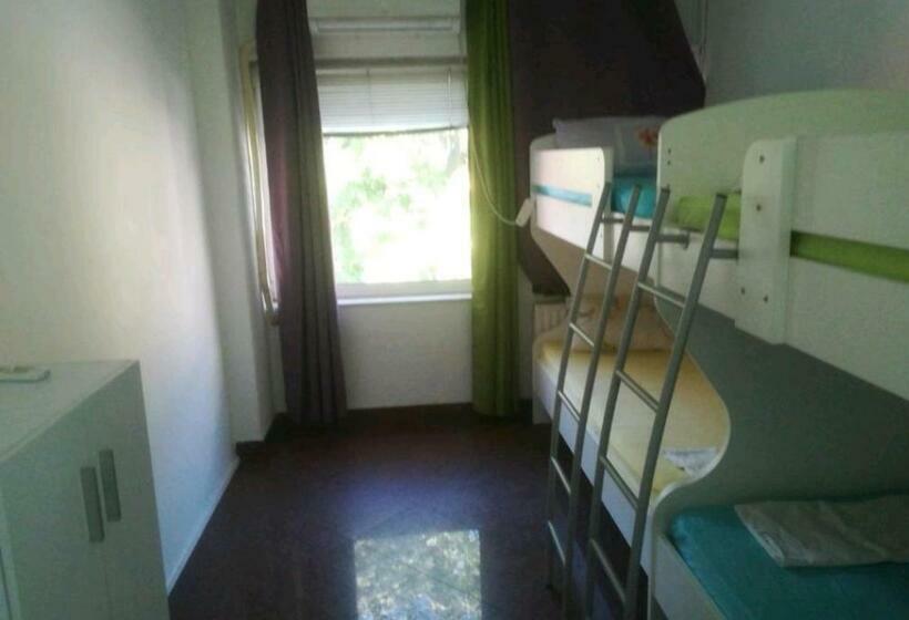 Stars Aspava Blue Hostel