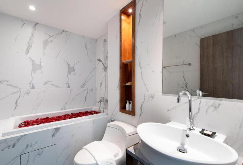 Orion Hotel & Residence Bangna