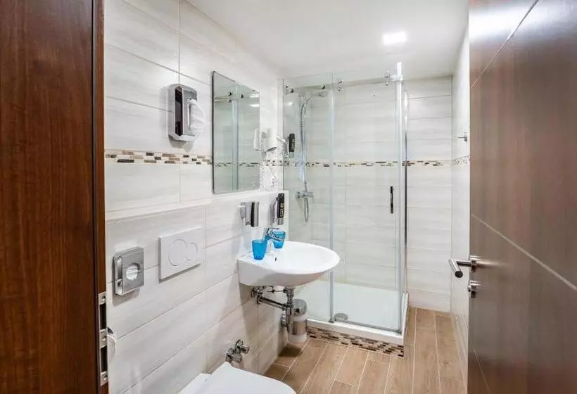 Hotelli Aspire Castillo Reutlingen, Trademark Collection By Wyndham