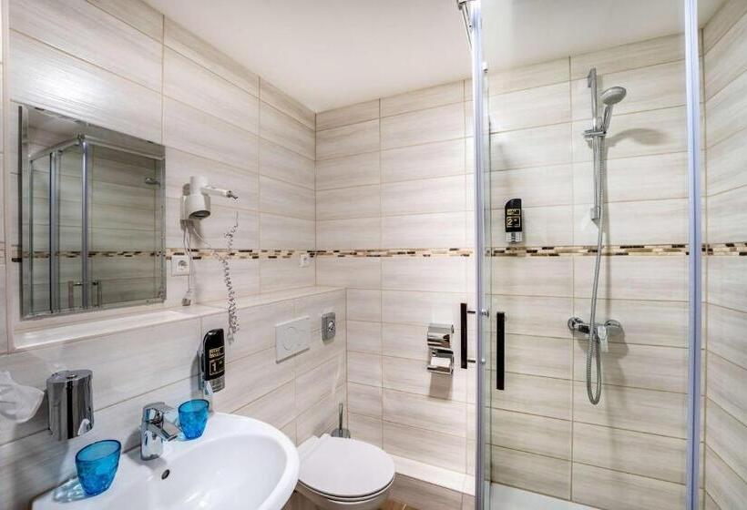 Hotel Aspire Castillo Reutlingen, Trademark Collection By Wyndham