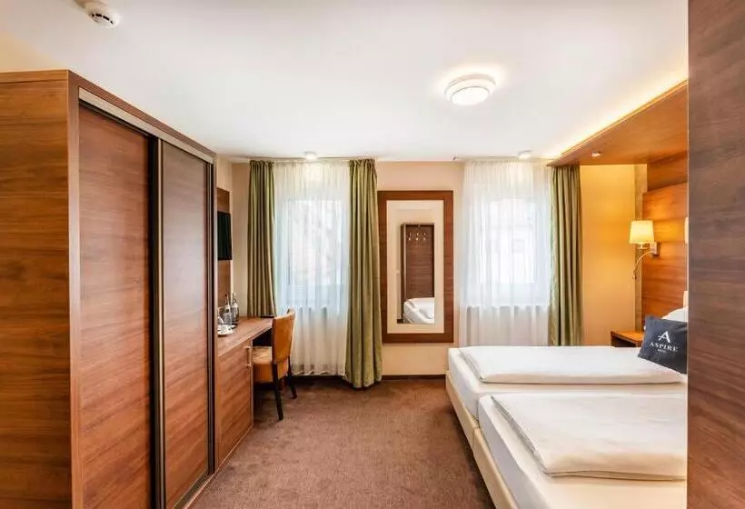 Hotelli Aspire Castillo Reutlingen, Trademark Collection By Wyndham