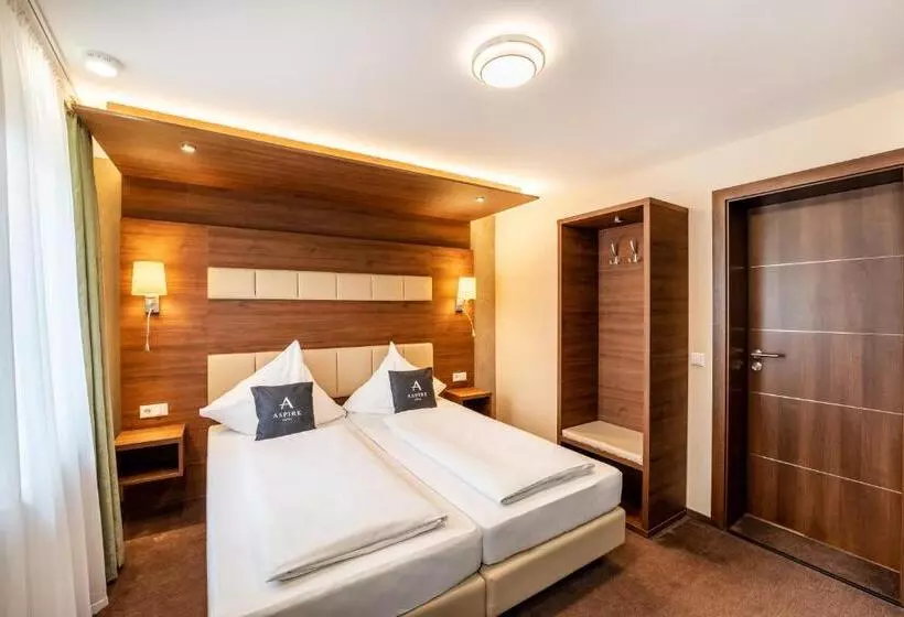 Hotelli Aspire Castillo Reutlingen, Trademark Collection By Wyndham