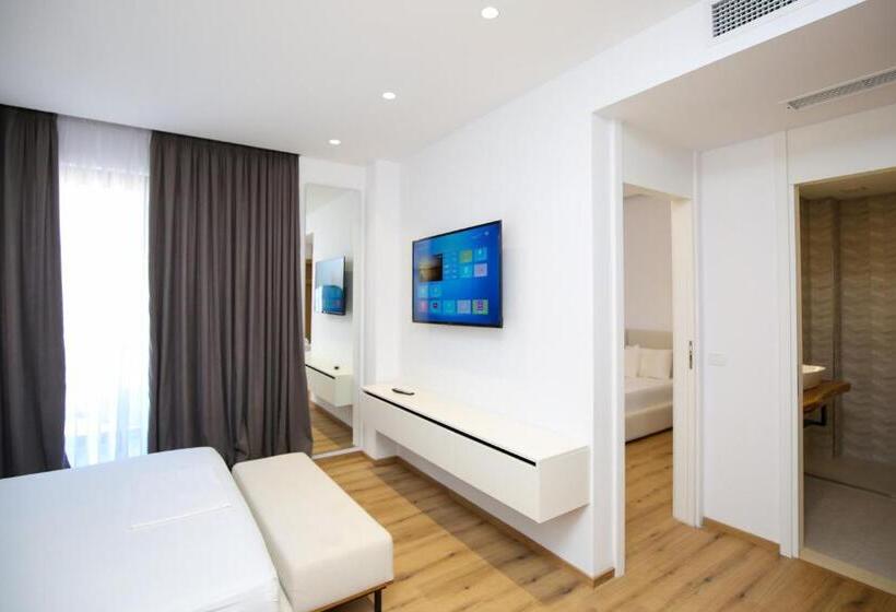 Otel Oricon Coast Luxury Resort