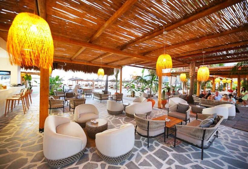 Otel Oricon Coast Luxury Resort