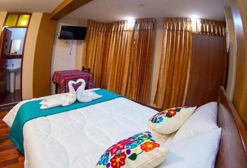 ペンション Hostal Mirador Korichaska
