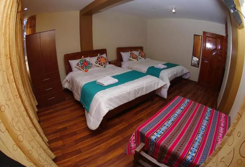ペンション Hostal Mirador Korichaska