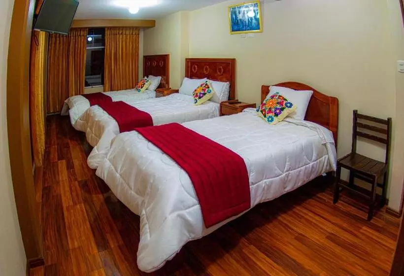 ペンション Hostal Mirador Korichaska