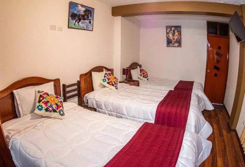 ペンション Hostal Mirador Korichaska