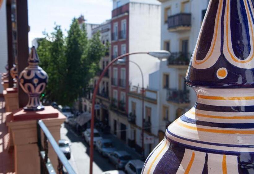 پانسیون Noches En Triana