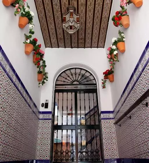 Majatalo Noches En Triana