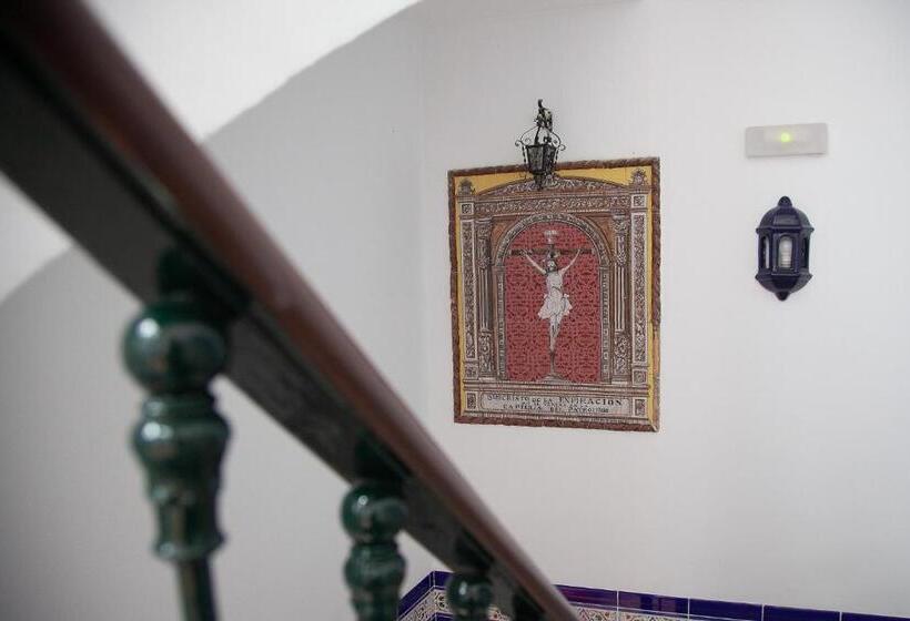 پانسیون Noches En Triana