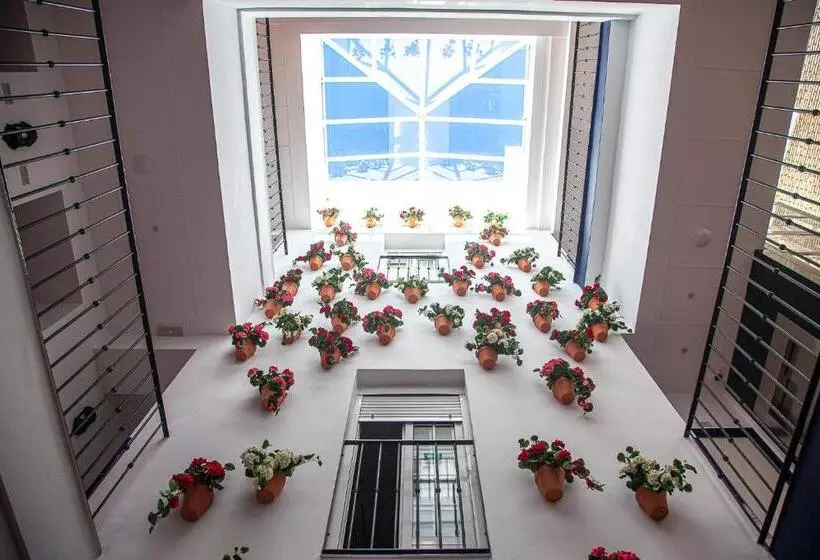 Majatalo Noches En Triana