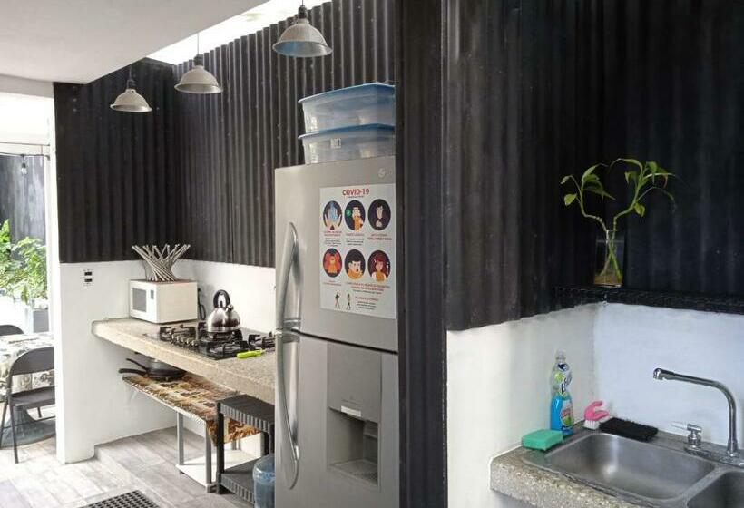 بنسيون Queen Room Private Bathroom Aa Wifi 50 Mbps In Downtown Cancun