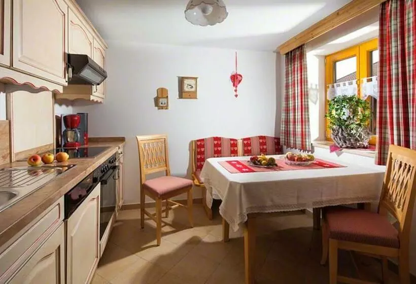 هتل Ferienwohnung Triembachhof