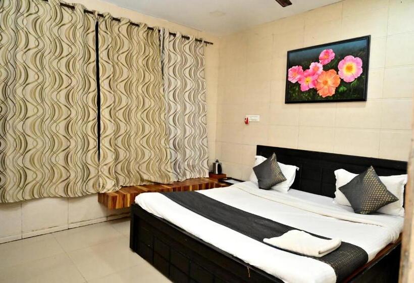 فندق Kk Tree Retreat Igatpuri
