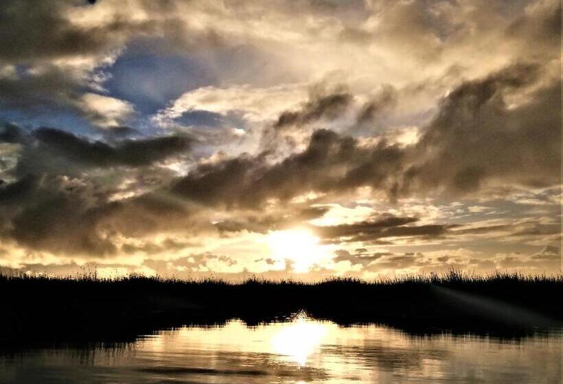 Hotel Los Uros Lago Titicaca