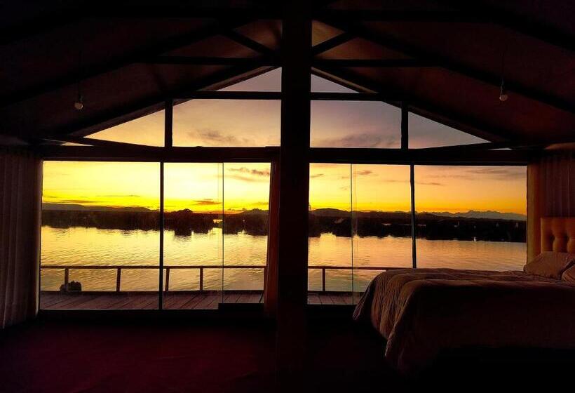 Hotel Los Uros Lago Titicaca