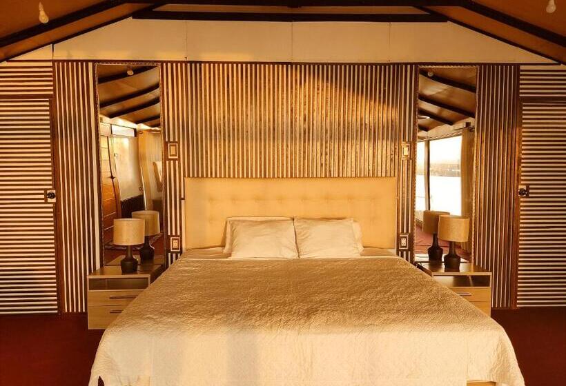 Hotel Los Uros Lago Titicaca