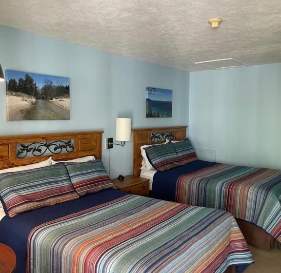 Motel M22 Inn Glen Arbor