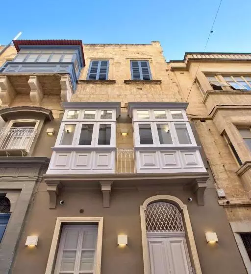 پانسیون Chateau La Vallette   Tritoni Suite