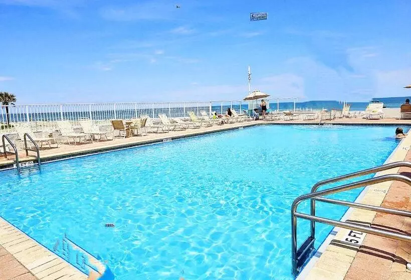 Oceanfront Escape With Balcony And Heated Salt Water Pool Sleeps 4