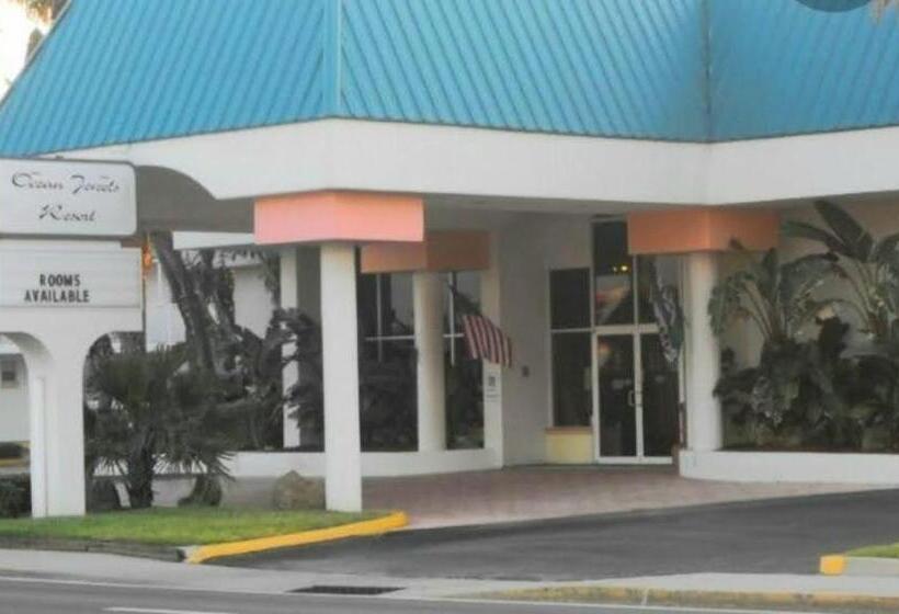 Oceanfront Escape With Balcony And Heated Salt Water Pool Sleeps 4