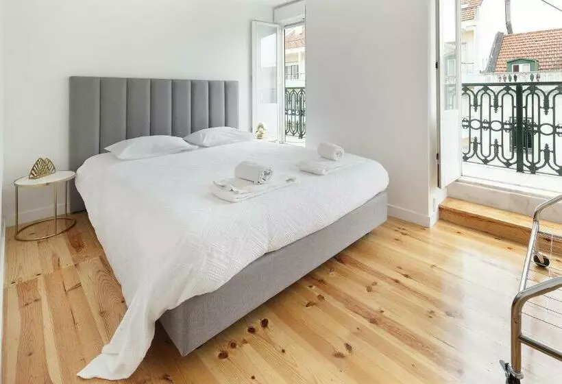پانسیون Cosy Room In Alcantara   Lisboa