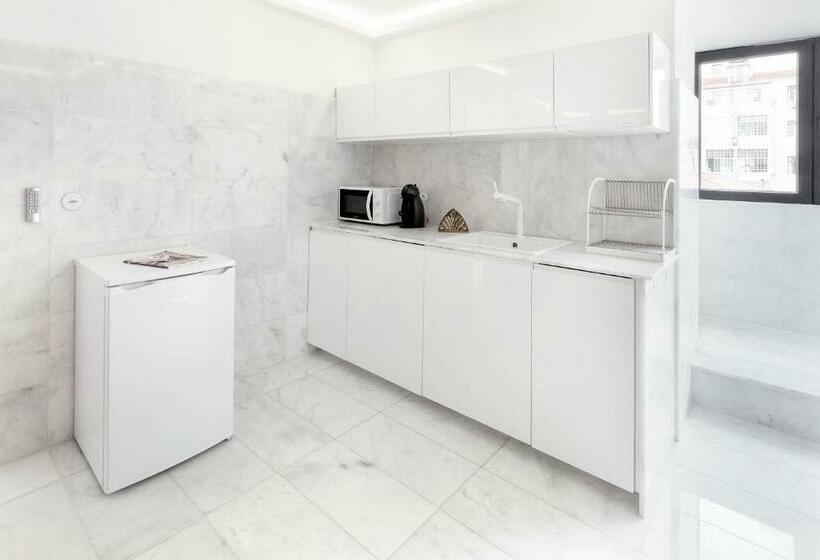 Pension (Hôtel basse catégorie) Cosy Room In Alcantara   Lisboa