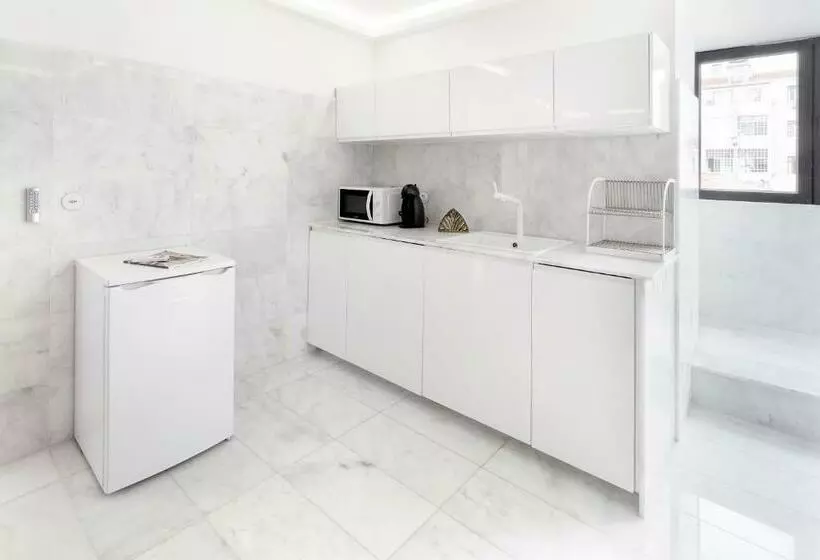 پانسیون Cosy Room In Alcantara   Lisboa