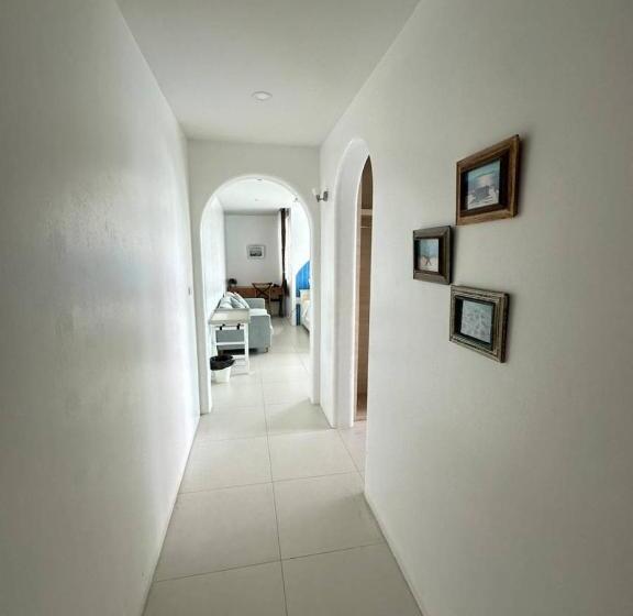 בית מלון כפרי Costa Beach Residence & Jacuzzi