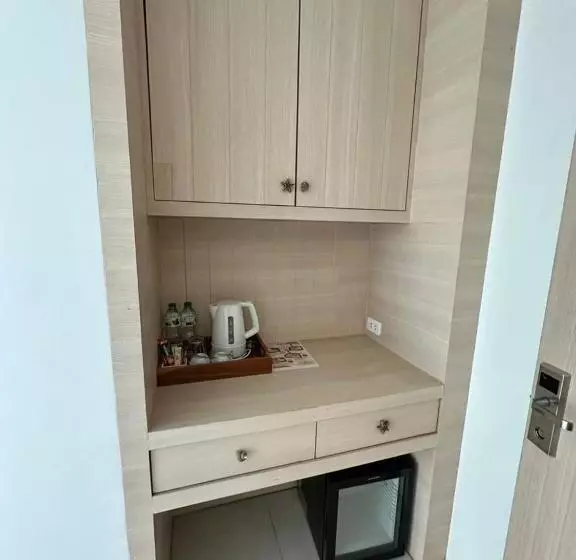 Hotelli Costa Beach Residence & Jacuzzi