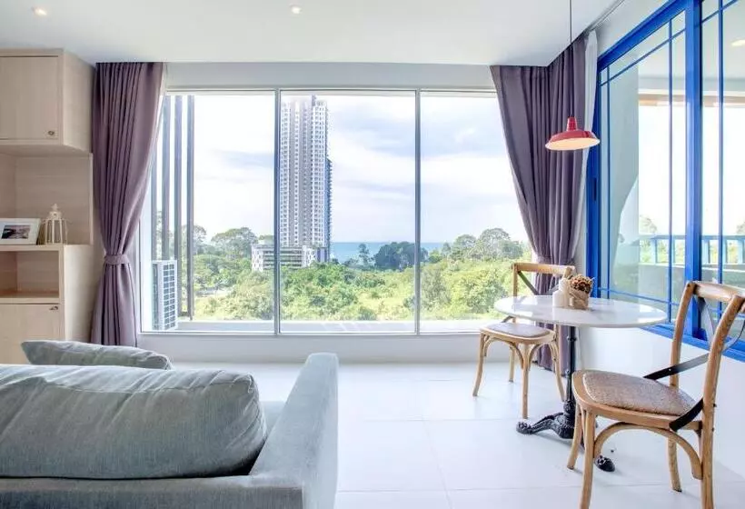 Hotelli Costa Beach Residence & Jacuzzi