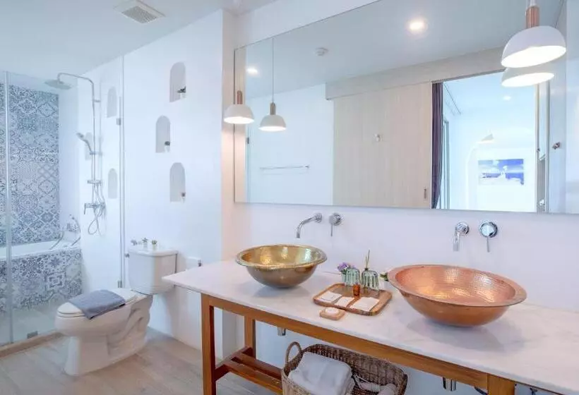 Hotelli Costa Beach Residence & Jacuzzi