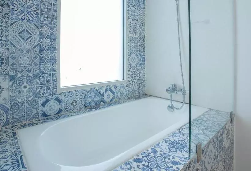 Hotelli Costa Beach Residence & Jacuzzi