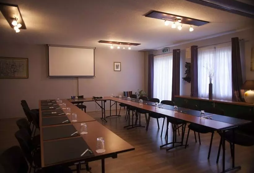 Cottage Logis Hôtel Restaurant