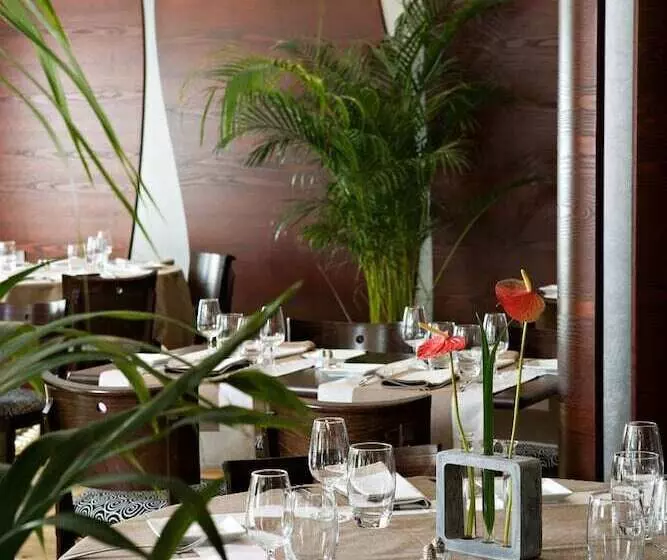 Cottage Logis Hôtel Restaurant