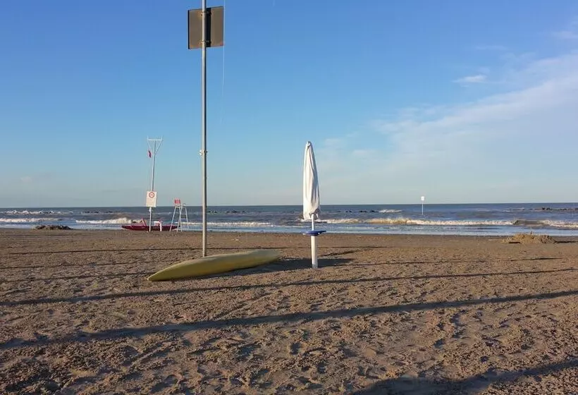 בית מלון כפרי Ariston Imperial