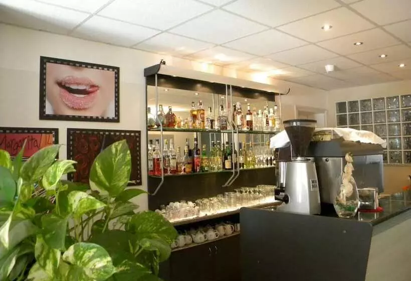 בית מלון כפרי Ariston Imperial