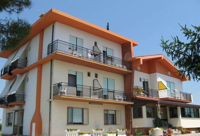 فندق B&b Garnì Da Vito