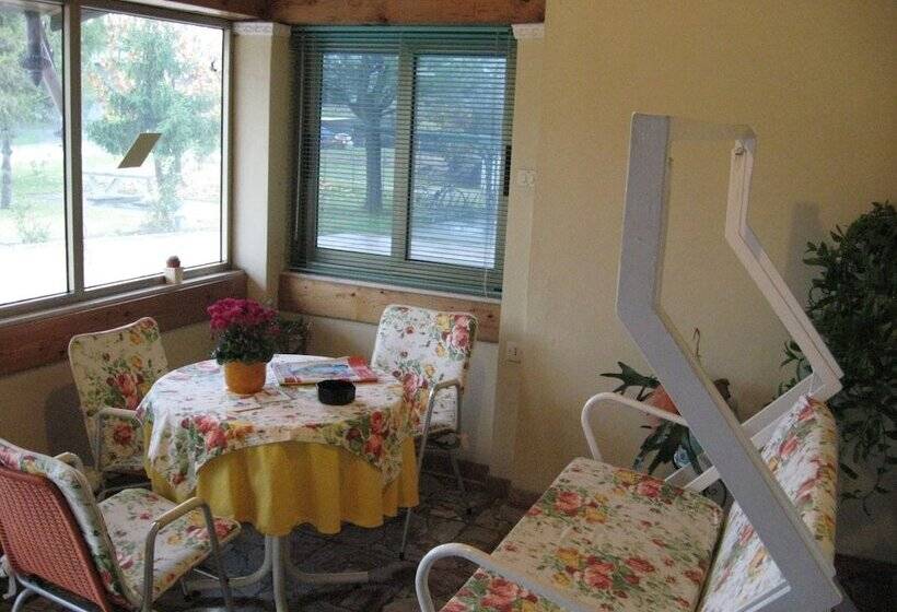 فندق B&b Garnì Da Vito