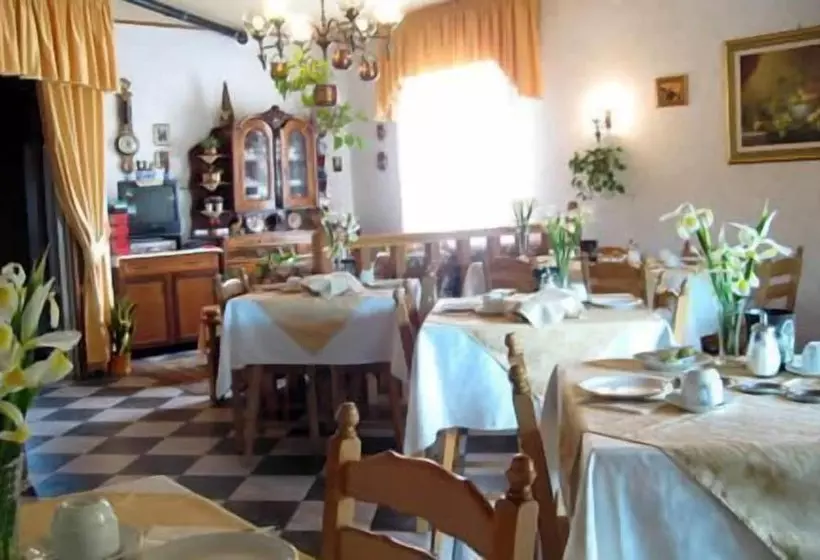 هتل B&b Garnì Da Vito