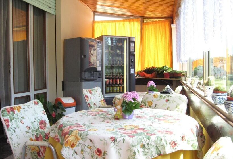 فندق B&b Garnì Da Vito