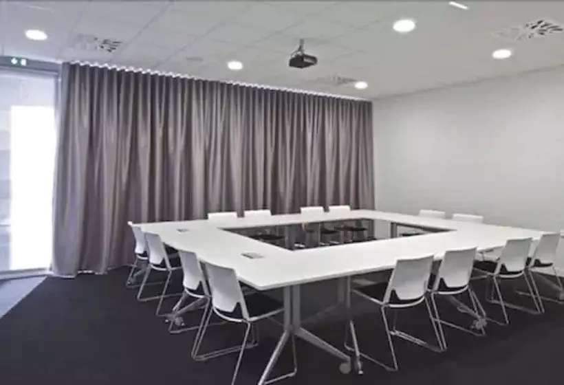 فندق Akena Nantes Atlantis Zénith