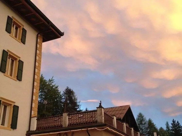 Отель Du Lac Parc & Residence